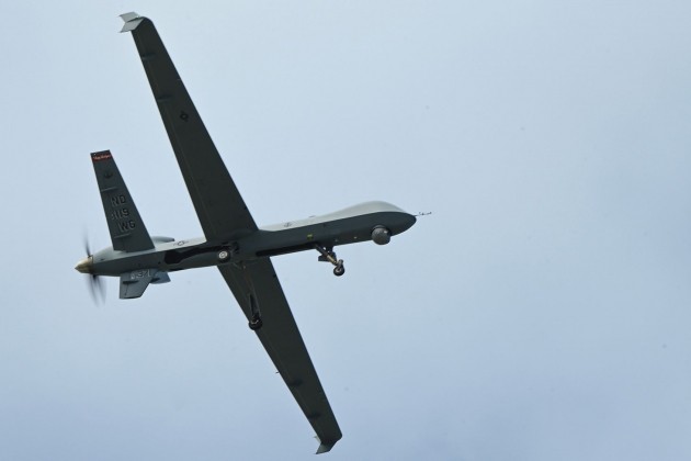UAV Mỹ mang tên lửa xuất hiện tại khu vực Nga sắp trục vớt chiếc MQ-9 bị rơi