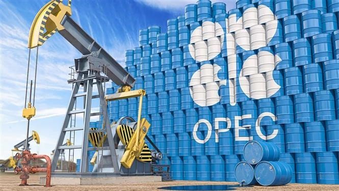 OPEC+ cắt giảm sản lượng dầu cực kì đúng lúc?