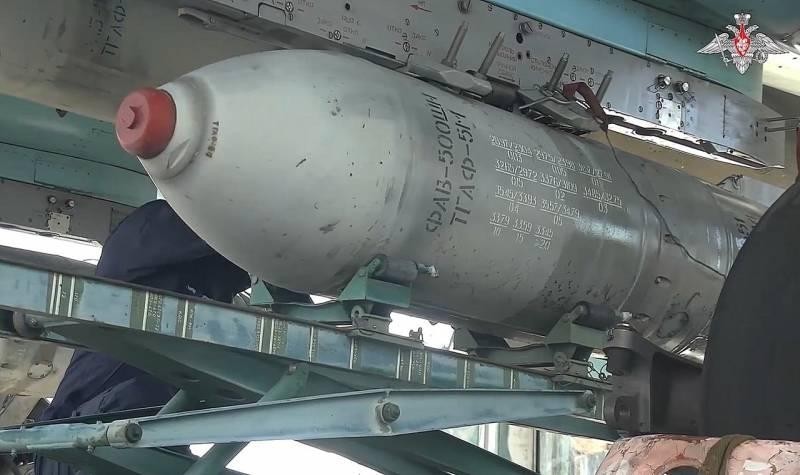 Bom thông minh của Su-35 đặt phòng không Ukraine vào thế khó