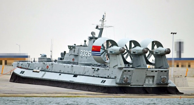 Thông tin mới về tàu đổ bộ đệm khí Zubr của Hải quân Trung Quốc