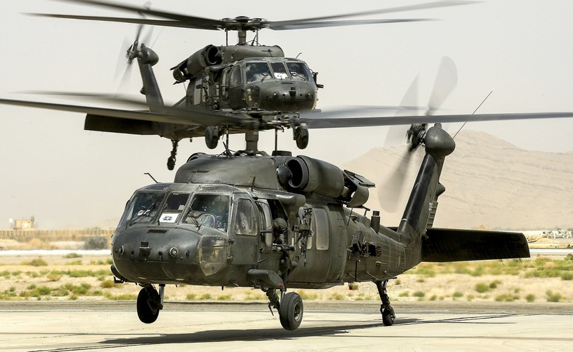 Mỹ muốn xóa sổ hơn trăm chiếc trực thăng Black Hawk