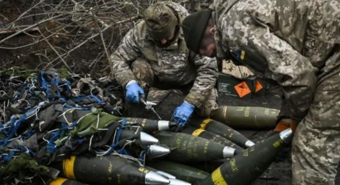 Ấn Độ điều tra vì sao Ukraine có được đạn pháo 155 mm nước này sản xuất