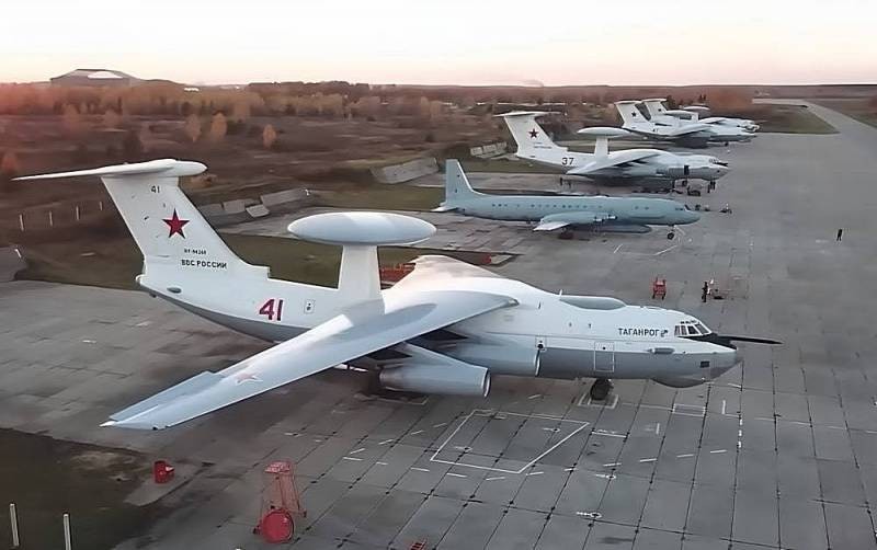 Điện Kremlin bình luận về thông tin xảy ra với máy bay A-50U và Il-22
