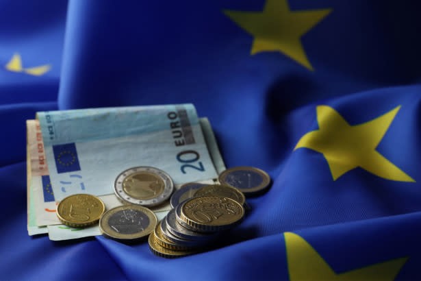 'Vũ khí hóa' đồng euro gây suy yếu chính Liên minh châu Âu