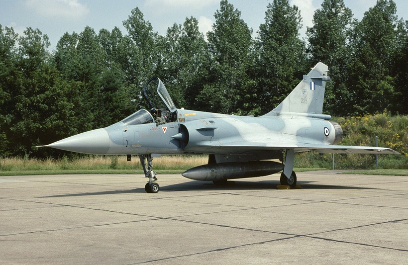 Hy Lạp muốn bán ngay 18 tiêm kích Mirage 2000 cho Ấn Độ