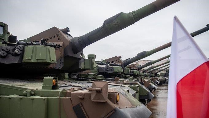 Ba Lan tăng cường những nhóm tác chiến mạnh tới biên giới Belarus