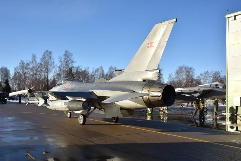 Đan Mạch bất ngờ hủy kế hoạch cung cấp tiêm kích F-16 tham chiến