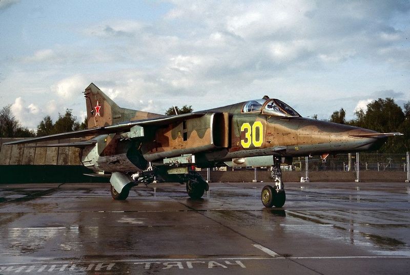 Chuẩn bị khôi phục hàng trăm cường kích MiG-27?