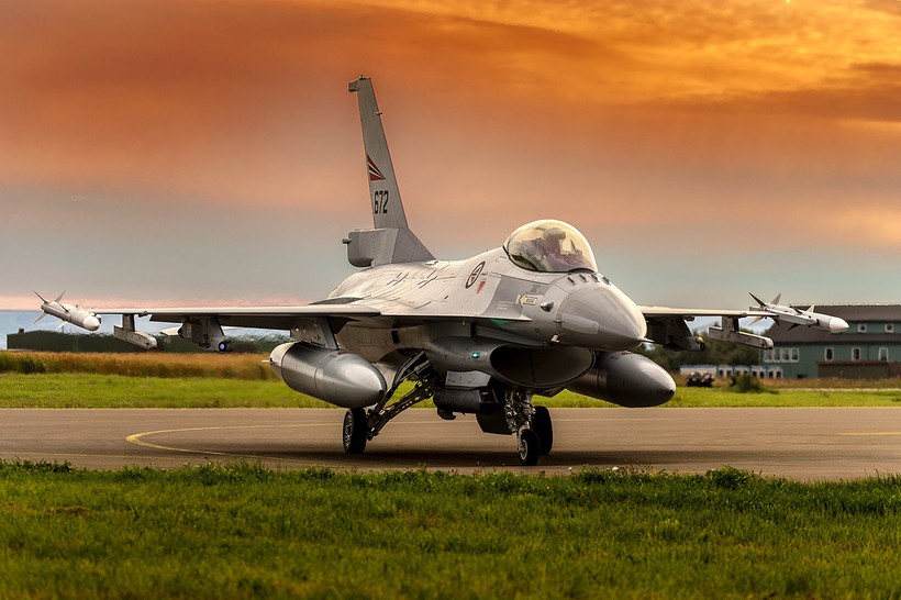 F-16 từ thập niên 1980 có thể nâng cấp lên chuẩn Block 70/72 Viper hiện đại?