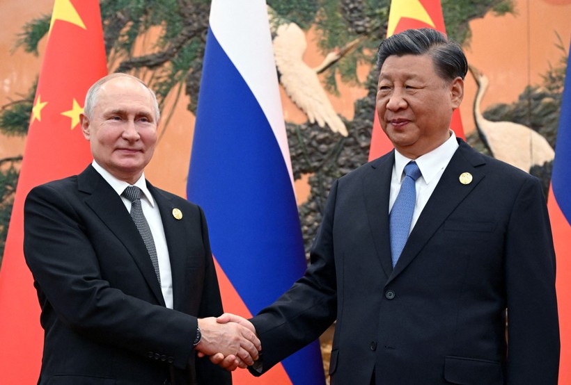 Hợp tác với Trung Quốc thúc đẩy, nhưng cũng gây ra rắc rối cho kinh tế Nga.
