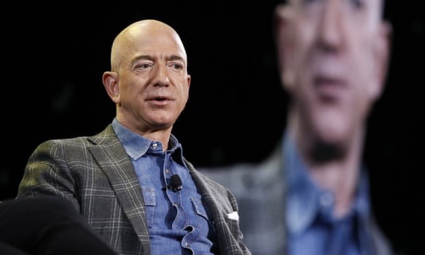 Người sáng lập Amazon từ chức giám đốc điều hành