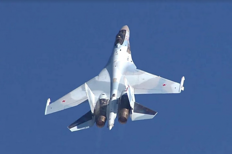 Su-35 lọt vào nhóm 5 máy bay chiến đấu hiện đại đẹp nhất