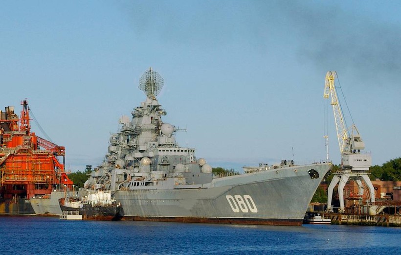 Tàu tuần dương tên lửa hạt nhân hạng nặng Đô đốc Nakhimov.