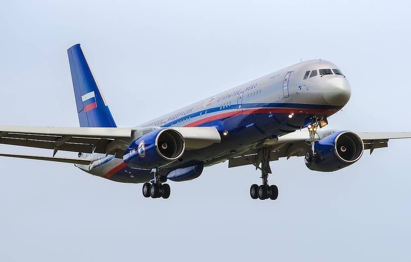 Máy bay chuyên dụng Tu-214ON.