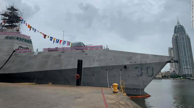 Mỹ hạ thủy chiến hạm duy nhất mang tên Canberra