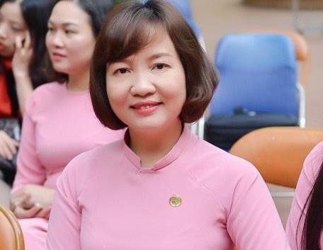 Cô Trần Thị Bích Hợp – Hiệu trưởng Trường THPT Đống Đa (Hà Nội). Ảnh NVCC.