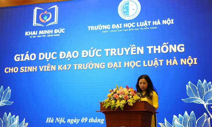 TS. Trần Kim Liễu – Trưởng phòng Hành chính Tổng hợp, Trường ĐH Luật Hà Nội phát biểu.