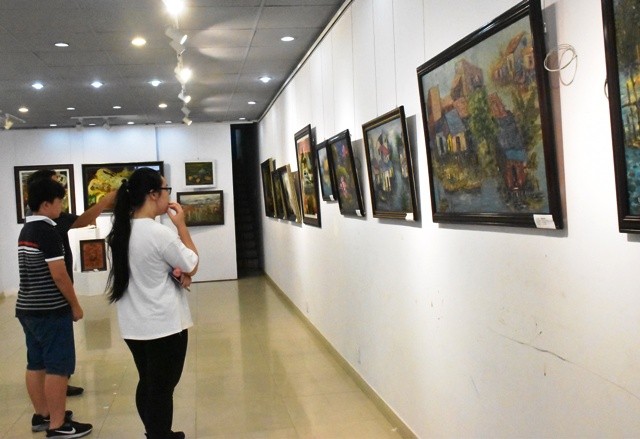 Không gian triển lãm của CLB Saigon Open Art 