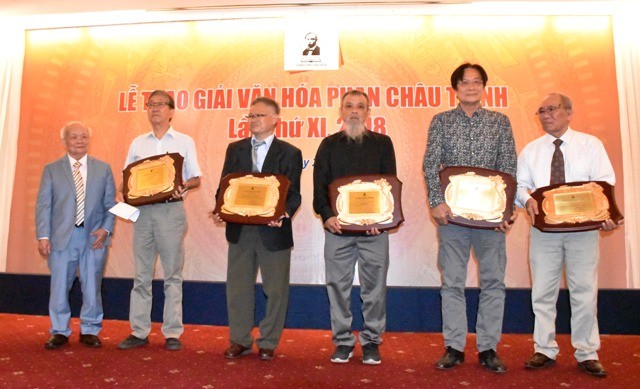 Ban tổ chức trao Giải thưởng Văn hóa Phan Châu Trinh lần thứ XI