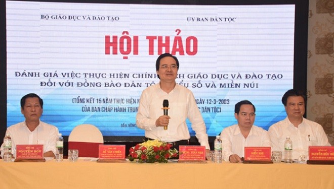 Bộ trưởng GD&ĐT Phùng Xuân Nhạ phát biểu kết luận hội thảo