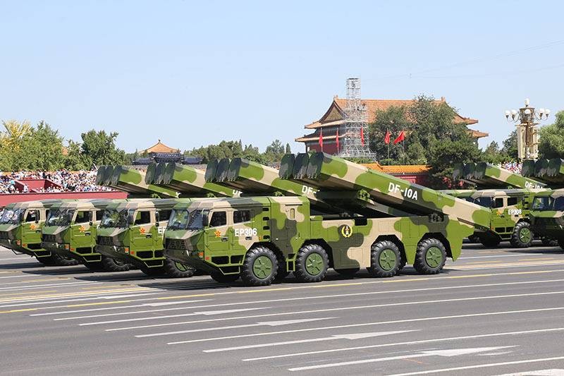 Trung Quốc phô trương sức mạnh các loại tên lửa có cánh của mình