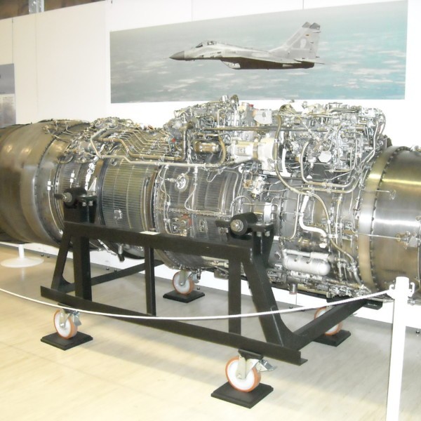 Động cơ máy bay RD-33
