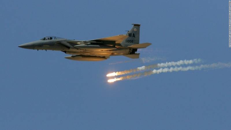 Không quân Mỹ trong vòng 1 ngày thực hiện gần 100 cuộc tấn công lên lãnh thổ Syria