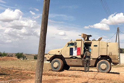 Pháp vẫn duy trì hiện diện quân sự ở Syria