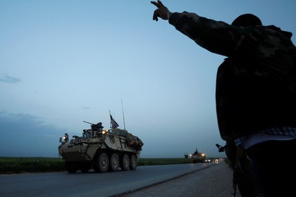 Quân đội Mỹ quyết định chuyển giao vũ khí cho người Kurd khi rời Syria