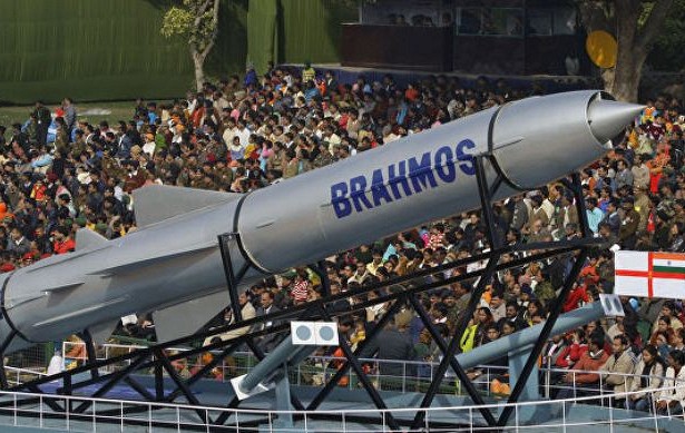 Tầm bắn của tên lửa hành trình “BrahMos” sẽ đạt tới 500 km