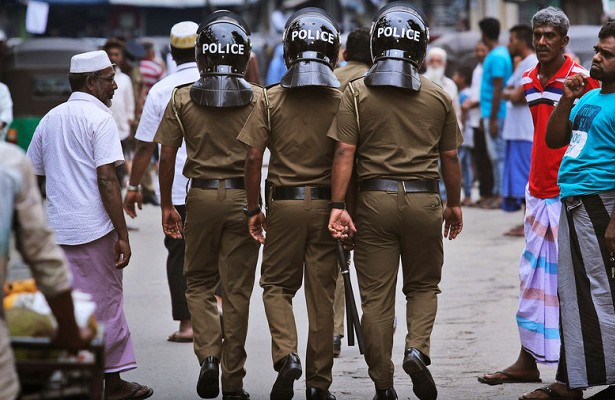 Bắt giữ 7 đối tượng đang được huấn luyện thành kẻ đánh bom tự sát ở Sri Lanka