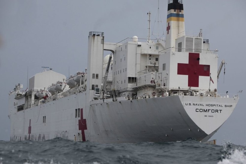 Mỹ sẽ cử tàu quân y đến bờ biển Venezuela