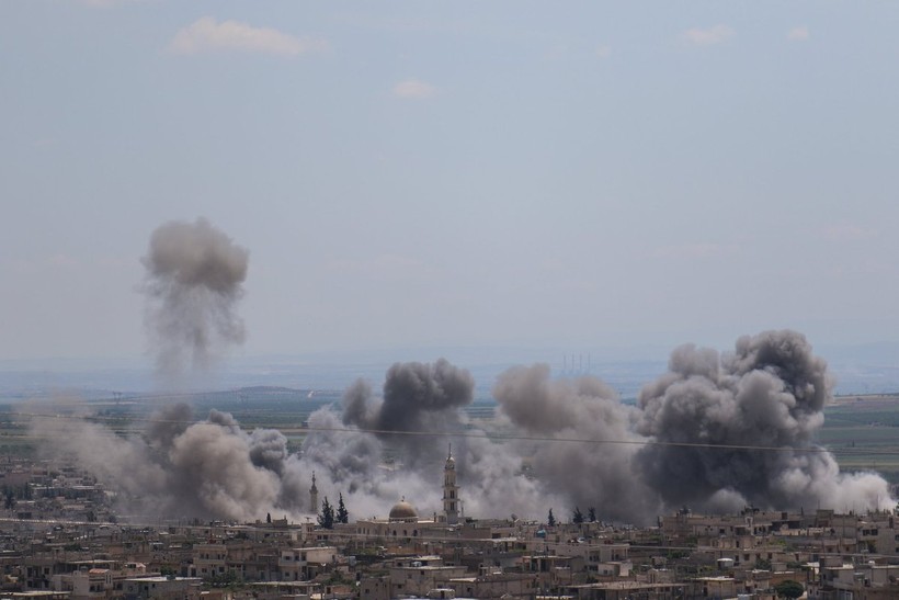 Video: Nga không kích quy mô lớn ở Syria