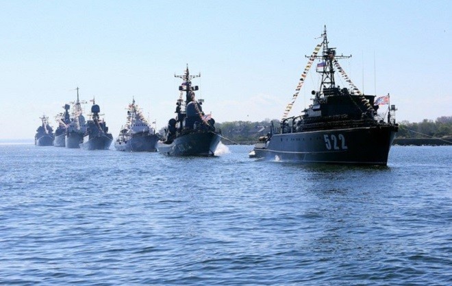 Các độ tàu đã được Hải quân Nga điều đến khu vực diễn ra các cuộc tập trận.