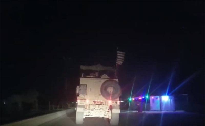 Đoàn quân Hoa Kỳ được trực thăng hộ tống di chuyển đến tỉnh Deir ez-Zor từ Iraq