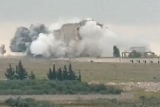 Máy bay Nga tấn công vào nơi cư trú của những kẻ khủng bố tại tỉnh Idlib -Syria