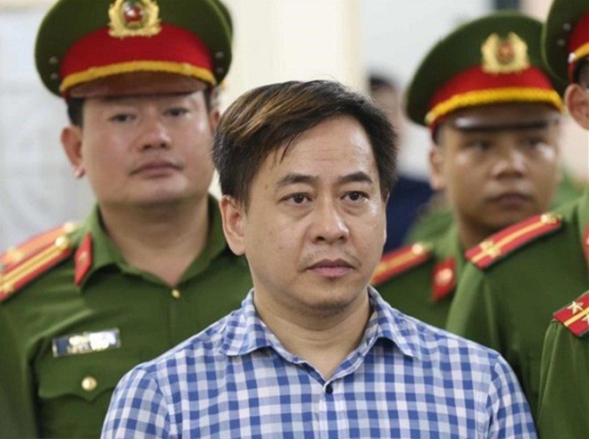 Bị cáo Phan Văn Anh Vũ trong phiên xét xử ngày 30/7. (Ảnh: TTXVN)