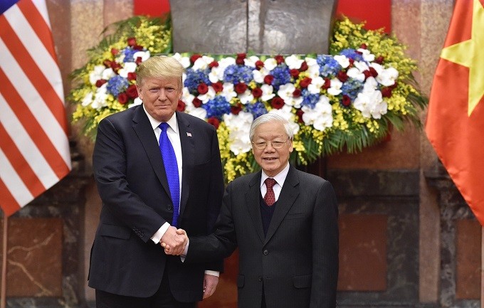 Tổng Bí thư, Chủ tịch nước Nguyễn Phú Trọng tiếp Tổng thống Donald Trump. Ảnh VGP/Nhật Bắc