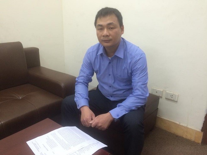 Chủ tịch Công đoàn Công ty CP Luyện cán thép Gia Sàng Bùi Quang Sáng làm việc với báo GD&TĐ