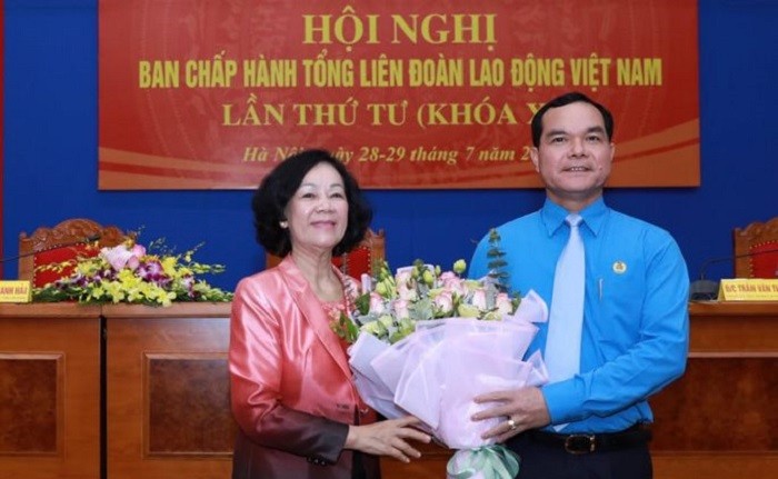 Ông Nguyễn Đình Khang được bầu làm Chủ tịch Tổng Liên đoàn Lao động Việt Nam 