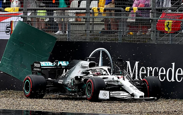 Mercedes vừa có thất bại toàn tập tại vòng đua tại Đức.