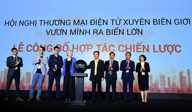  Amazon đã chính thức gia nhập thị trường Việt Nam, hợp tác với T&T Group và Ngân hàng SHB trong thúc đẩy phát triển TMĐT