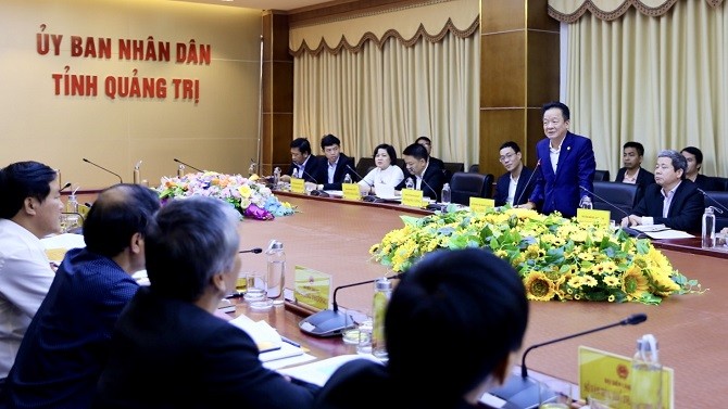 Ông Đỗ Quang Hiển, Chủ tịch HĐQT kiêm Tổng Giám đốc Tập đoàn T&T Group phát biểu tại buổi làm việc với lãnh đạo tỉnh Quảng Trị.
