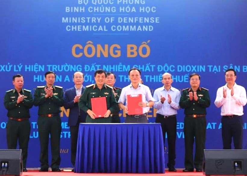 Hoàn thành xử lý đất nhiễm độc Dioxin tại sân bay vùng cao Thừa Thiên – Huế.