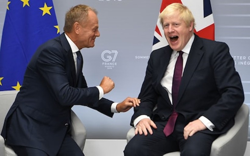 Ông Boris Johnson (bên trái) và người đứng đầu Hội đồng châu Âu Donald Tusk: Liệu thỏa thuận với EU có phụ thuộc hoàn toàn vào các nhà lãnh đạo châu Âu?	Ảnh: The Telegraph