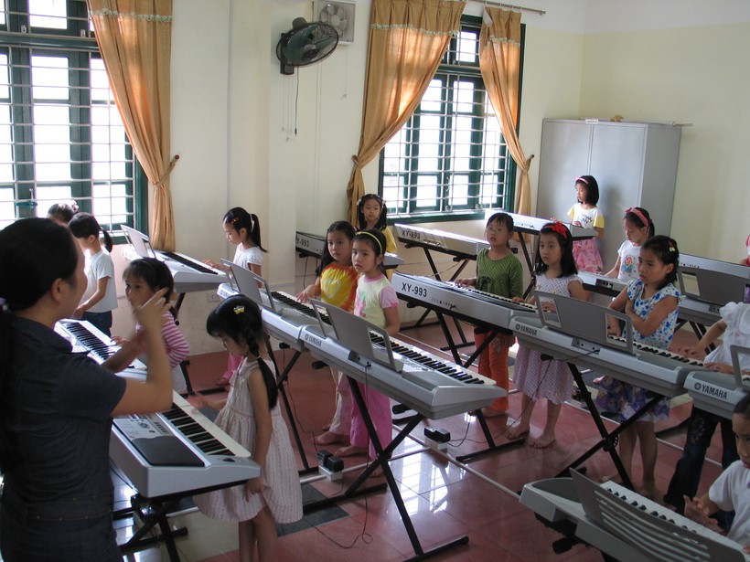 Giờ âm nhạc tại Trường TH Lý Thái Tổ (Hà Nội)