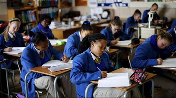 Nam Phi: Cấp chứng chỉ sớm khi hoàn thành lớp 9 vì tỷ lệ bỏ học cao