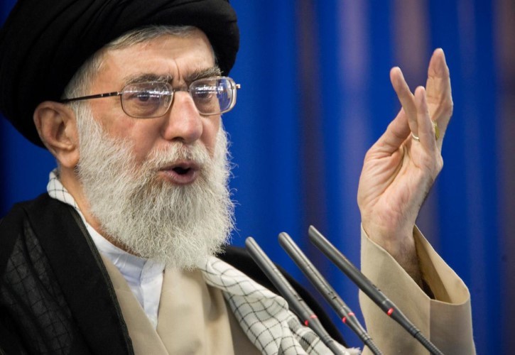 Sau vụ bắn rơi máy bay Ukraine: Người dân Iran kêu gọi Ayatollah Khamenei từ chức