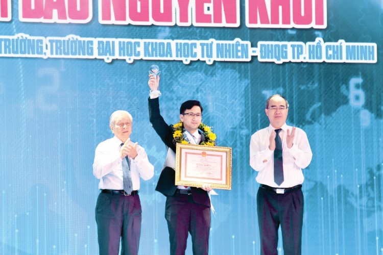 PGS.TS Đào Nguyên Khôi: Nhà khoa học trẻ nhận giải thưởng Quả cầu vàng 2019