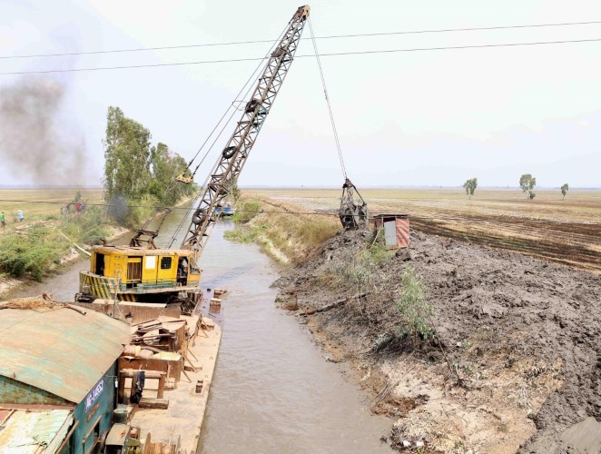 Triển khai nạo vét kênh mương nội đồng bằng nguồn vốn thủy lợi phí tại xã Thới Sơn, huyện Tịnh Biên, An Giang. 